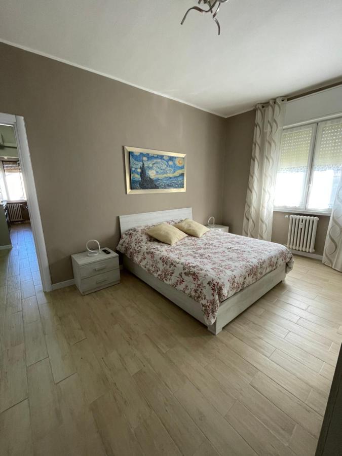 Casa Iris Appartamento Rozzano Esterno foto