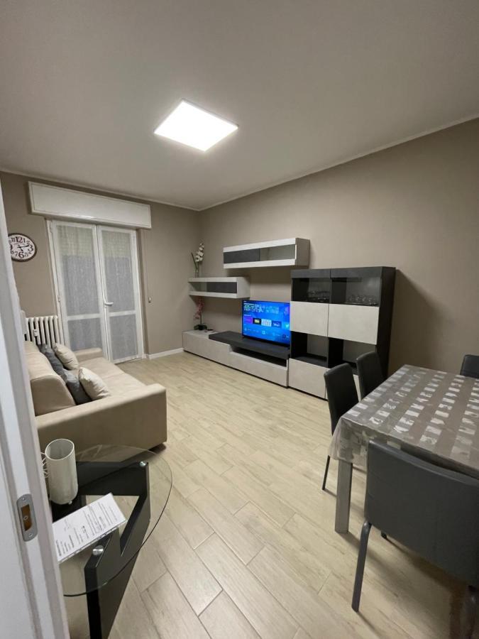 Casa Iris Appartamento Rozzano Esterno foto